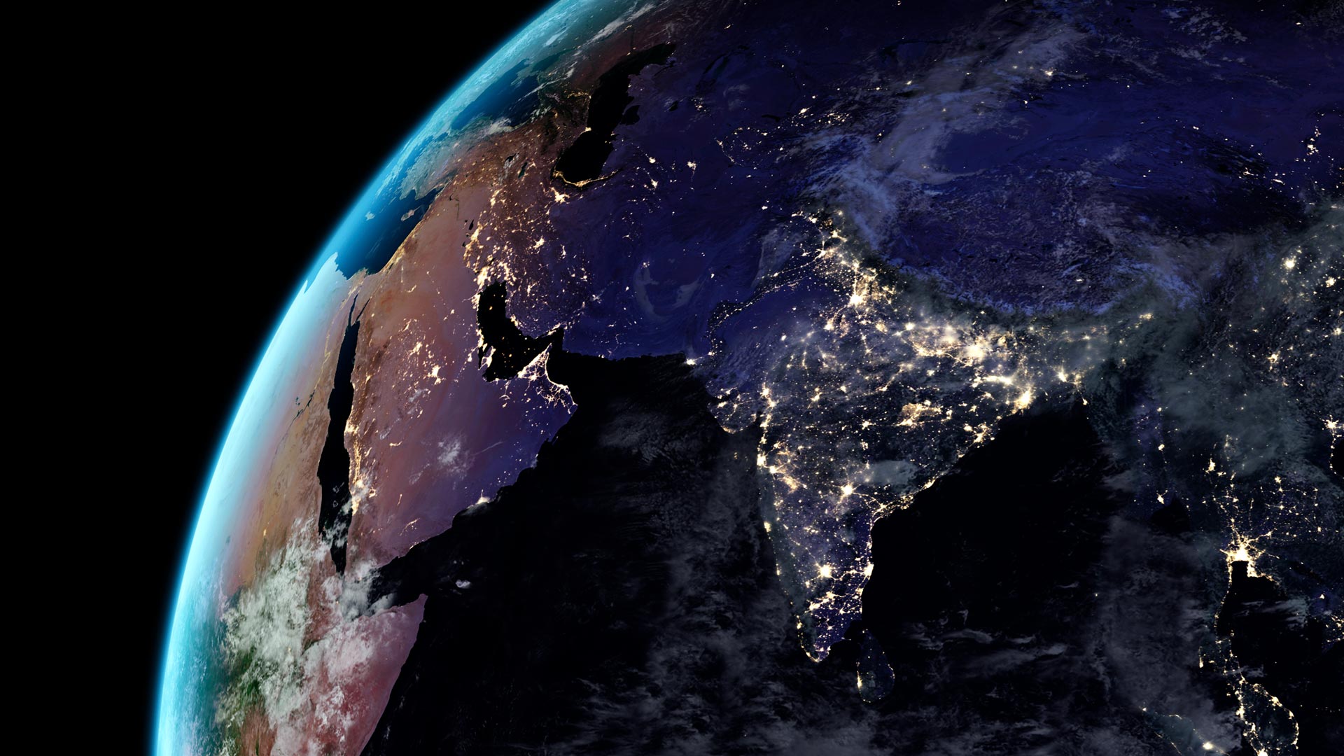 夜晚的地球 (© NASA)(Bing China)