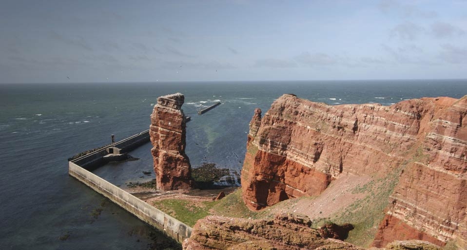 Lange Anna, Helgoland, Schleswig-Holstein -- White Star/Pasdzior/imagebroker.net/Photolibrary &copy; (Bing Germany)