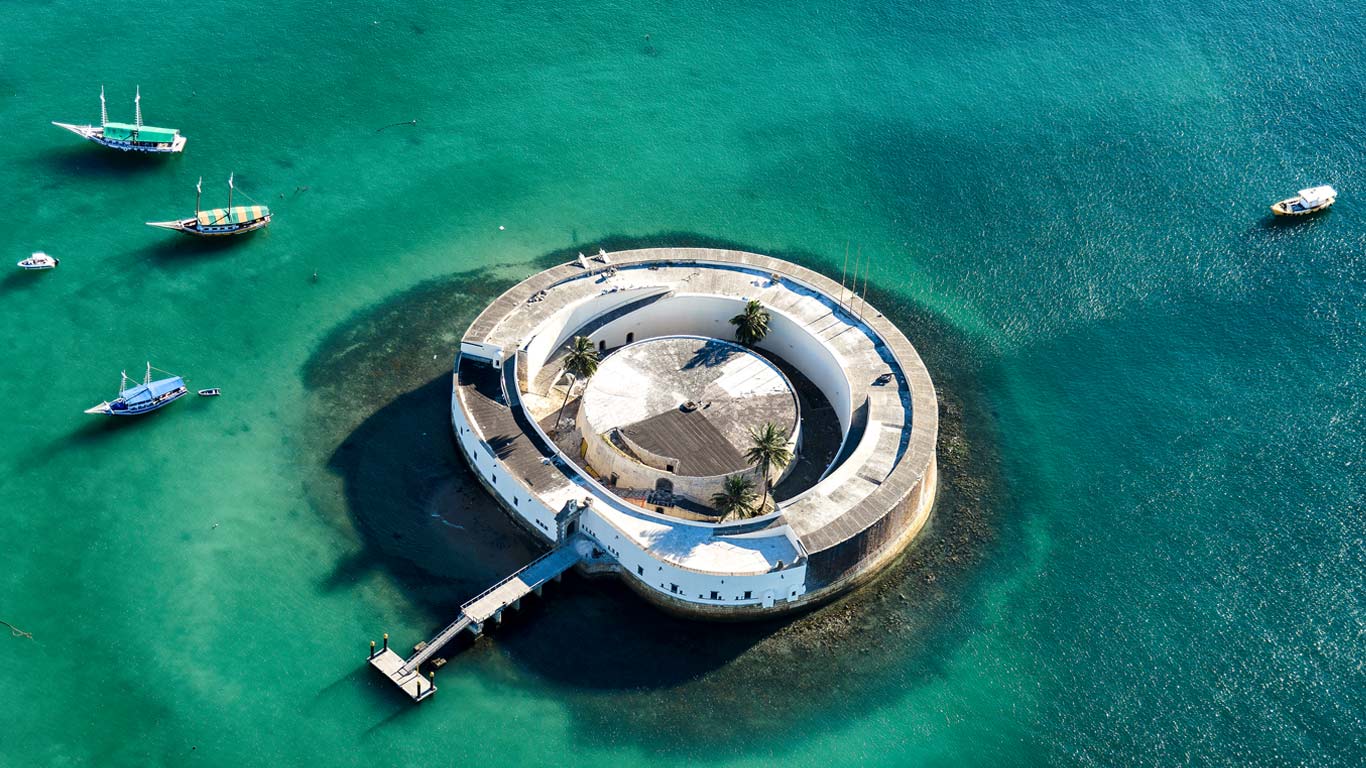 São Marcelo Fort in All Saint’s Bay, Salvador, Bahia, Brazil (© Uiler Costa/Offset)(Bing New Zealand)