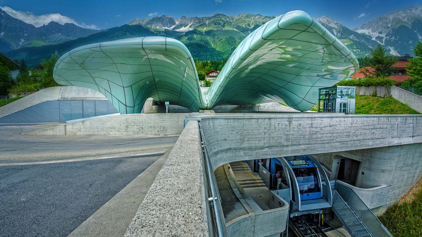 罗德帕克缆车站，因斯布鲁克，奥地利 (© imageBROKER/Alamy)(Bing China)